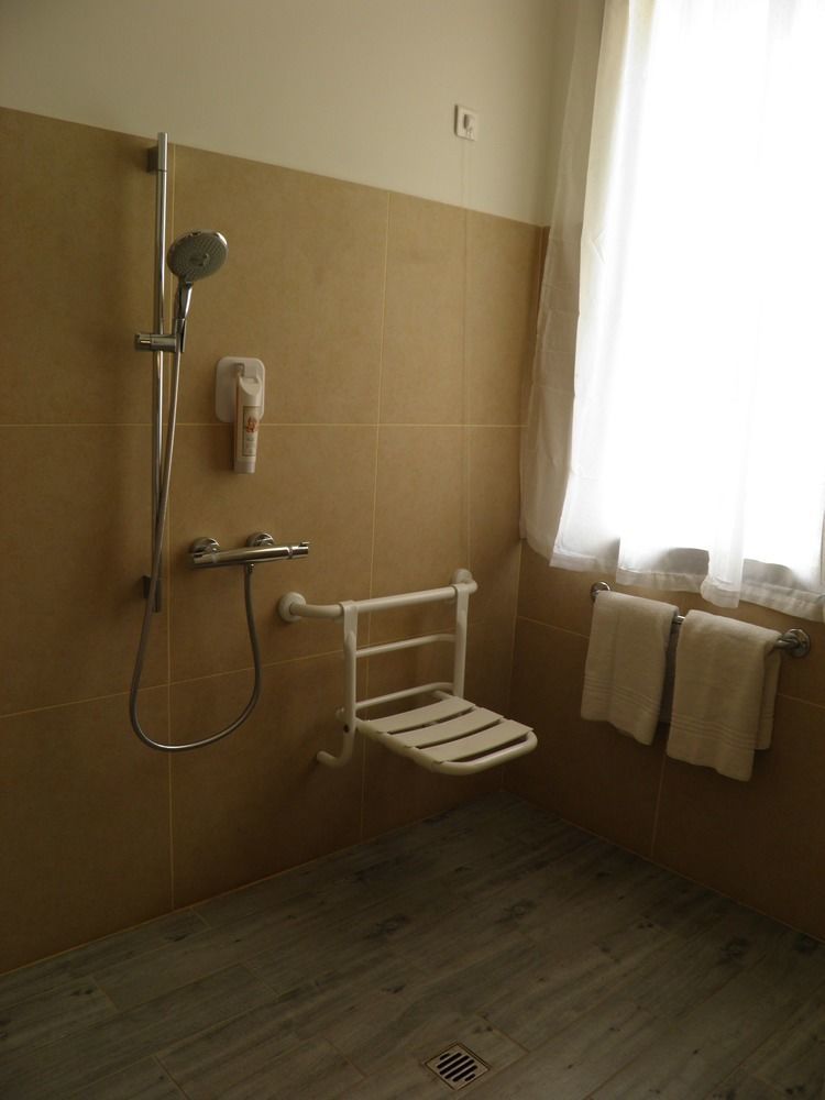 Ibis N'Djamena La Tchadienne Bagian luar foto